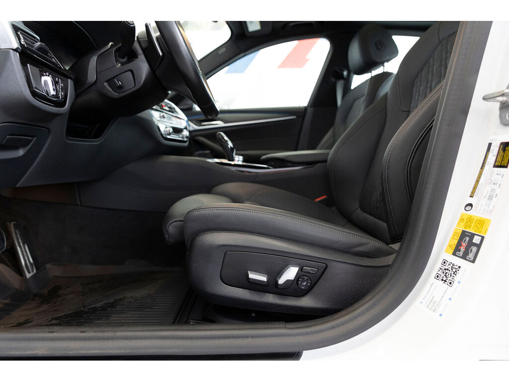 2022 BMW 530e xDrive, Vancouver, Cash