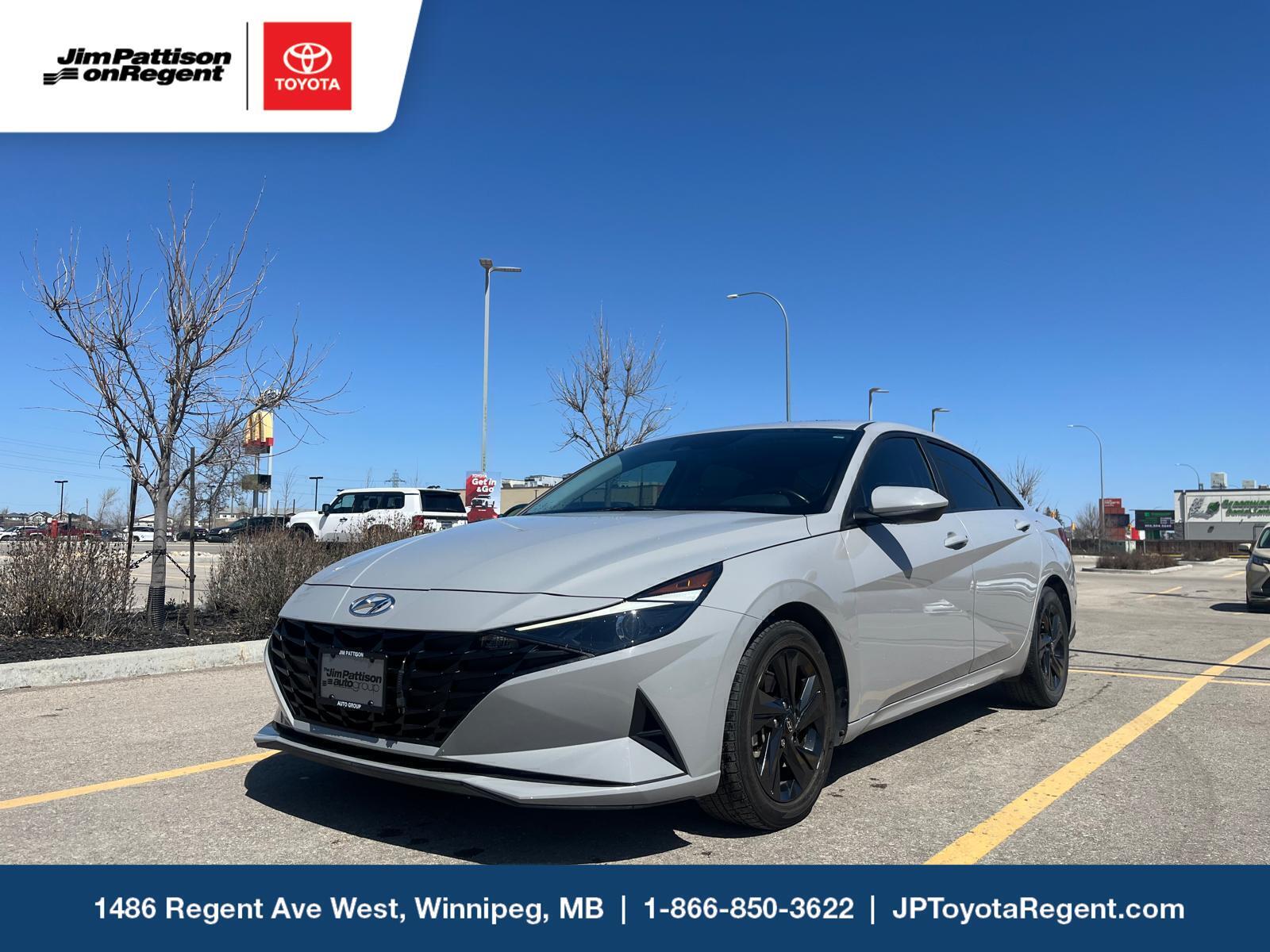 2022 Hyundai Elantra Preferred IVT w-Sun & Tech Package