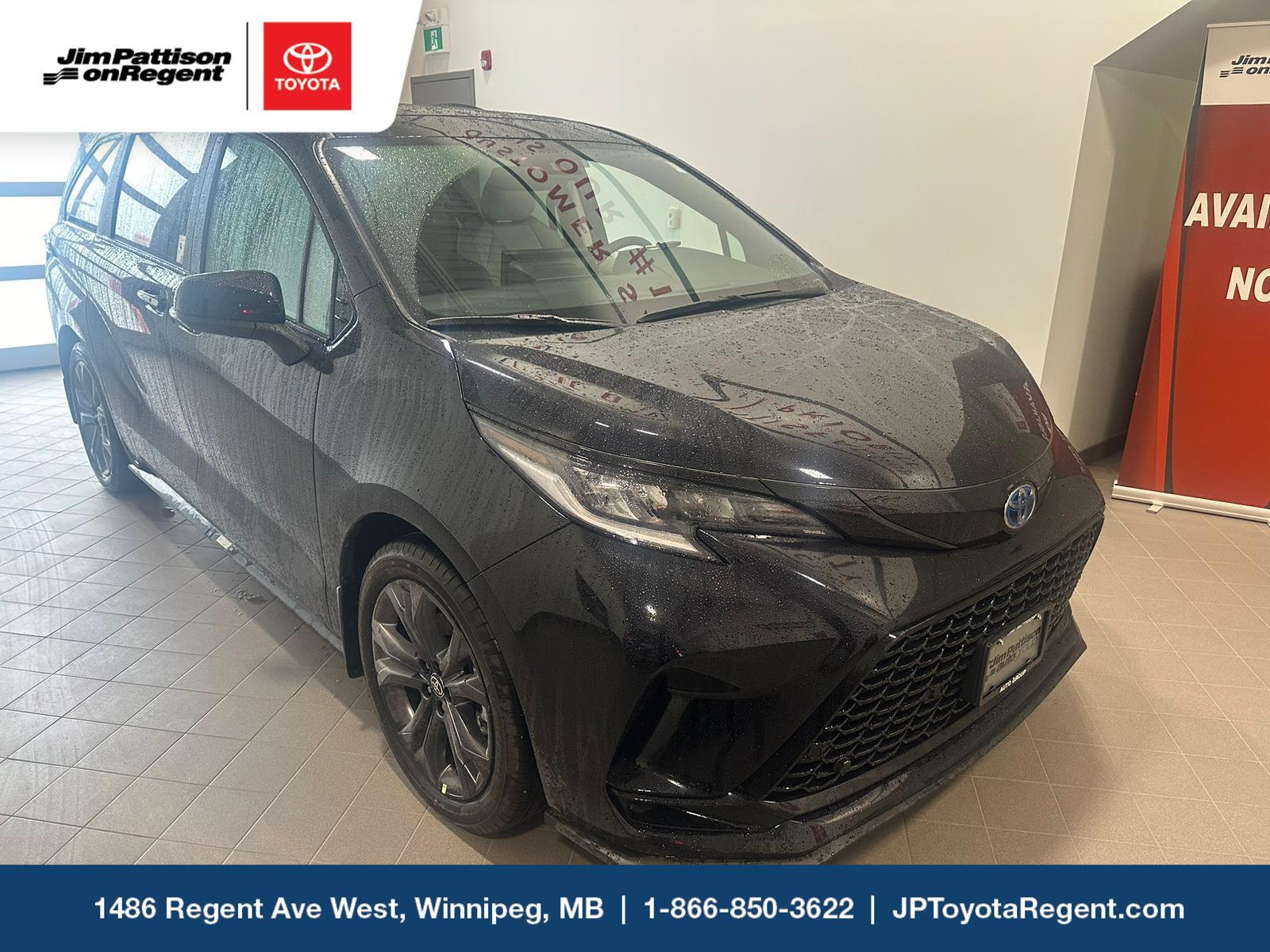 2025 Toyota Sienna XSE 7-Passenger FWD