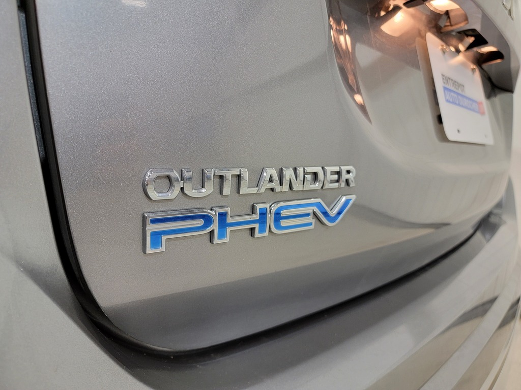 Mitsubishi Outlander PHEV 2022