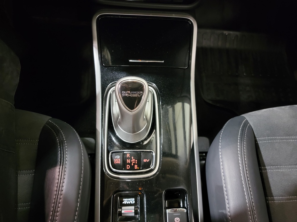 Mitsubishi Outlander PHEV 2022