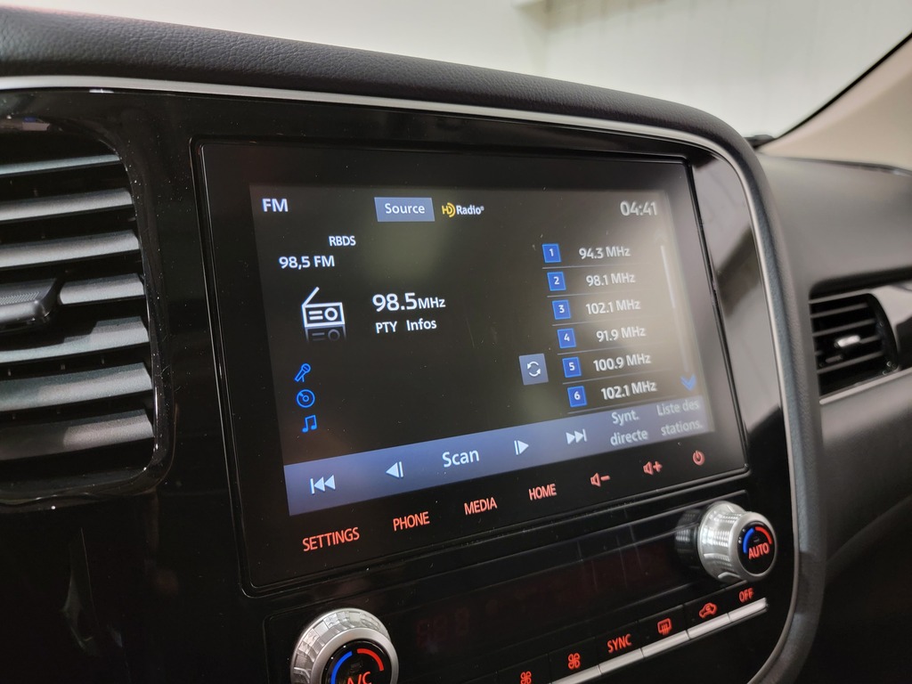 Mitsubishi Outlander PHEV 2022