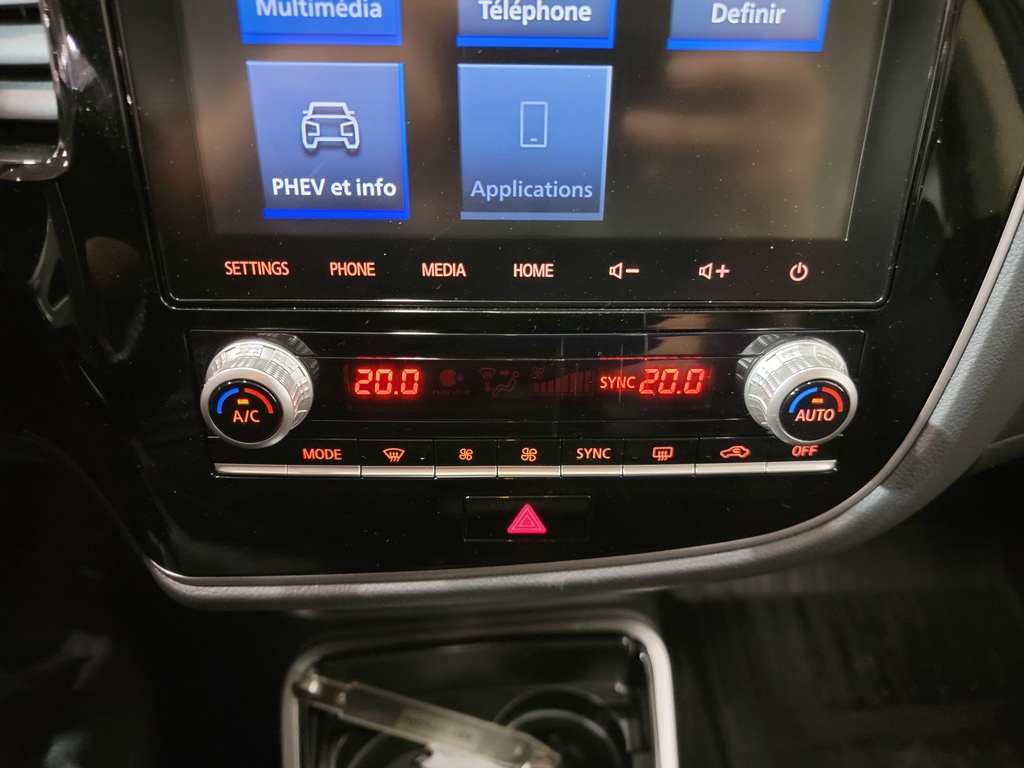 Mitsubishi Outlander PHEV 2022