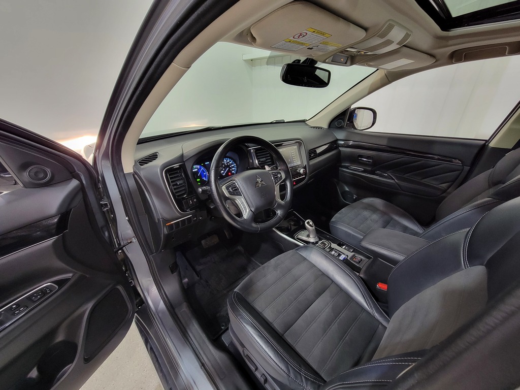 Mitsubishi Outlander PHEV 2022