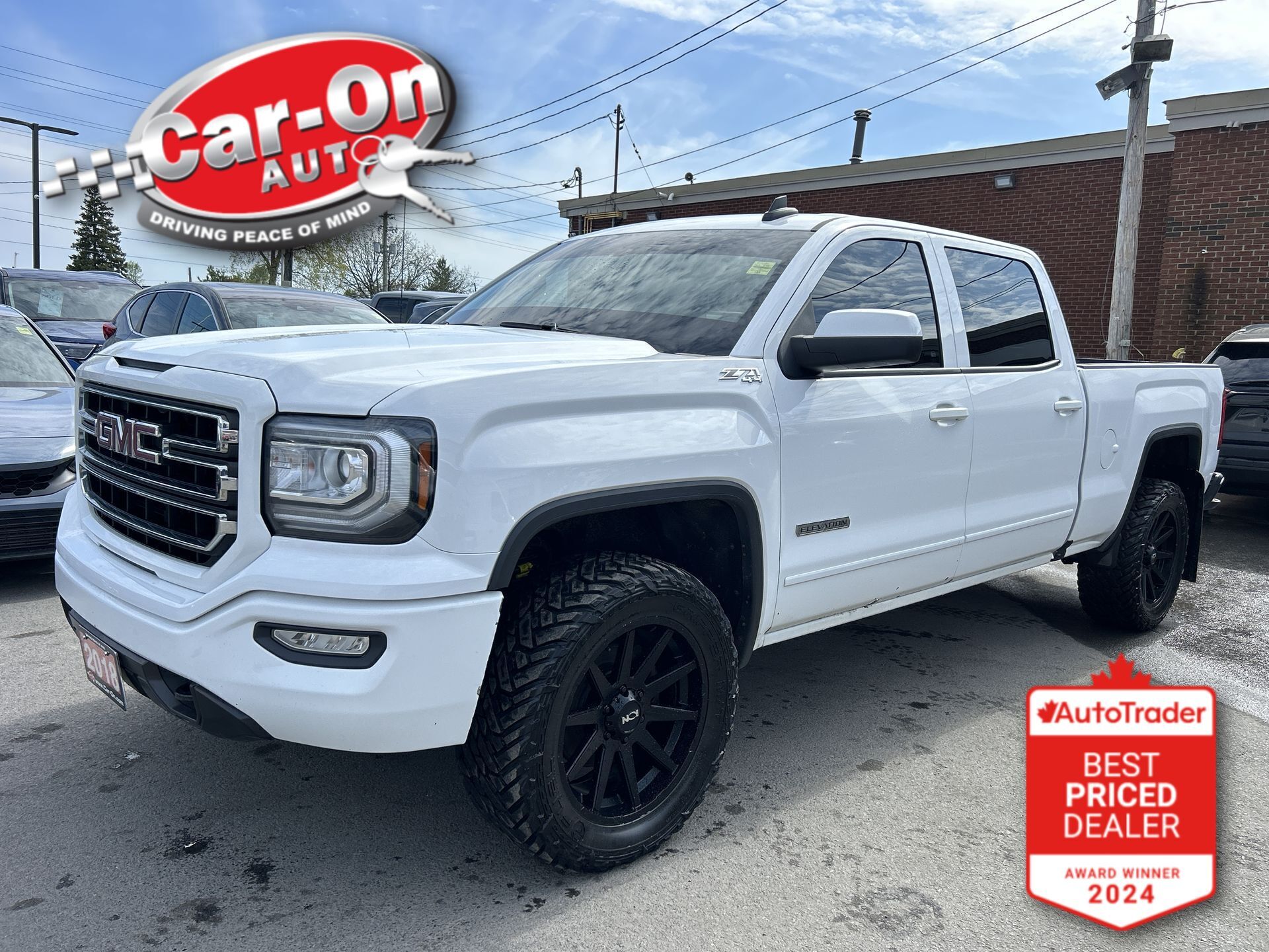 2018 GMC Sierra 1500 ELEVATION Z71 4X4| CREW| V8| HTD SEATS | CARPLAY