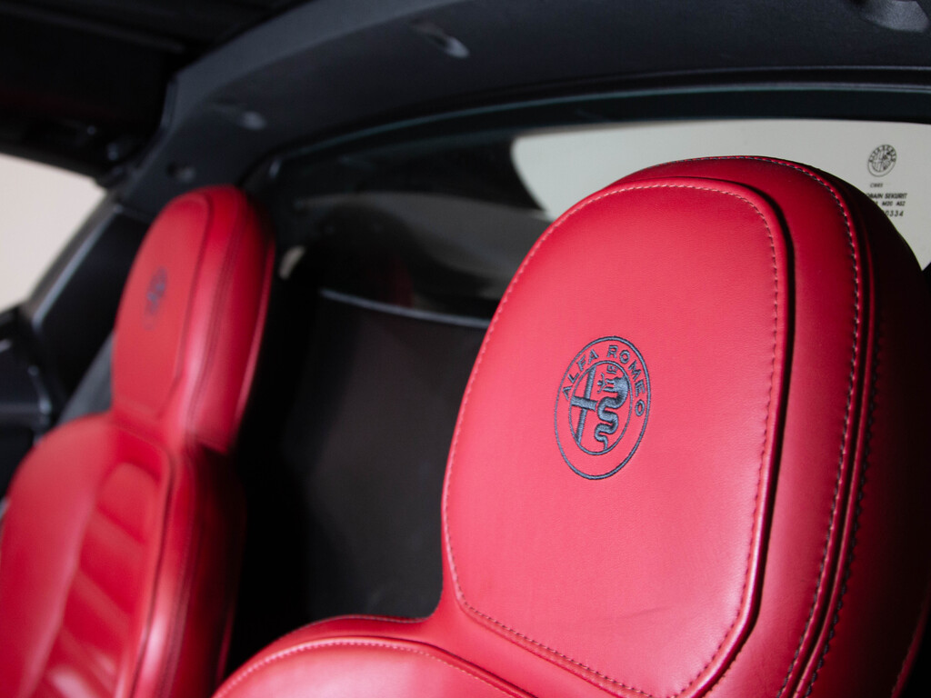 2017 Alfa Romeo 4C Spider SPYDER   CARBON FIBER   18 IN WHEELS, Toronto, Cash