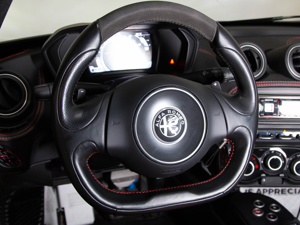 2017 Alfa Romeo 4C Spider SPYDER   CARBON FIBER   18 IN WHEELS, Toronto, Cash