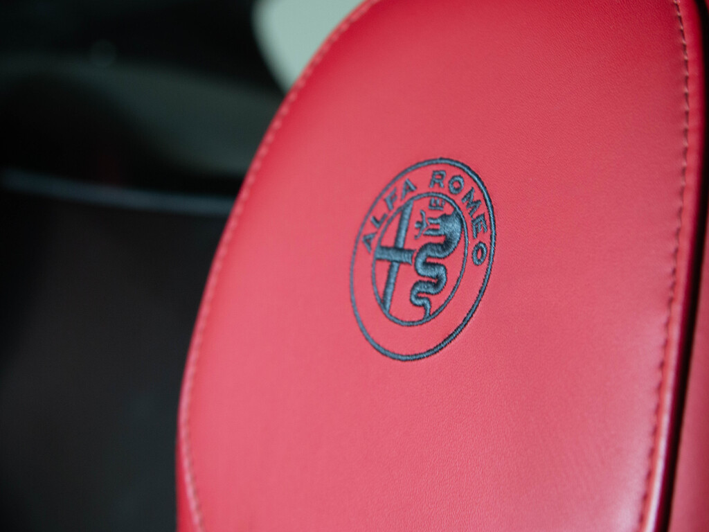 2017 Alfa Romeo 4C Spider SPYDER   CARBON FIBER   18 IN WHEELS, Toronto, Cash