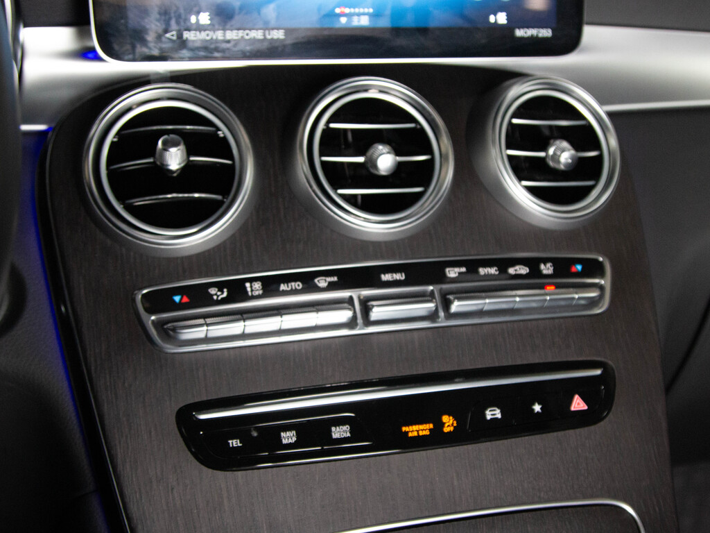 2022 Mercedes-Benz GLC 300 4MATIC, Toronto, Cash