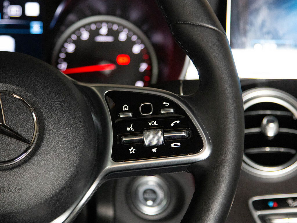 2022 Mercedes-Benz GLC 300 4MATIC, Toronto, Cash