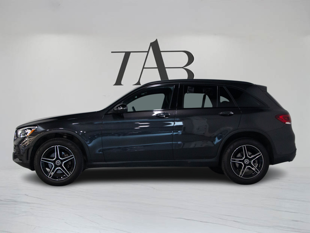 2022 Mercedes-Benz GLC 300 4MATIC, Toronto, Cash