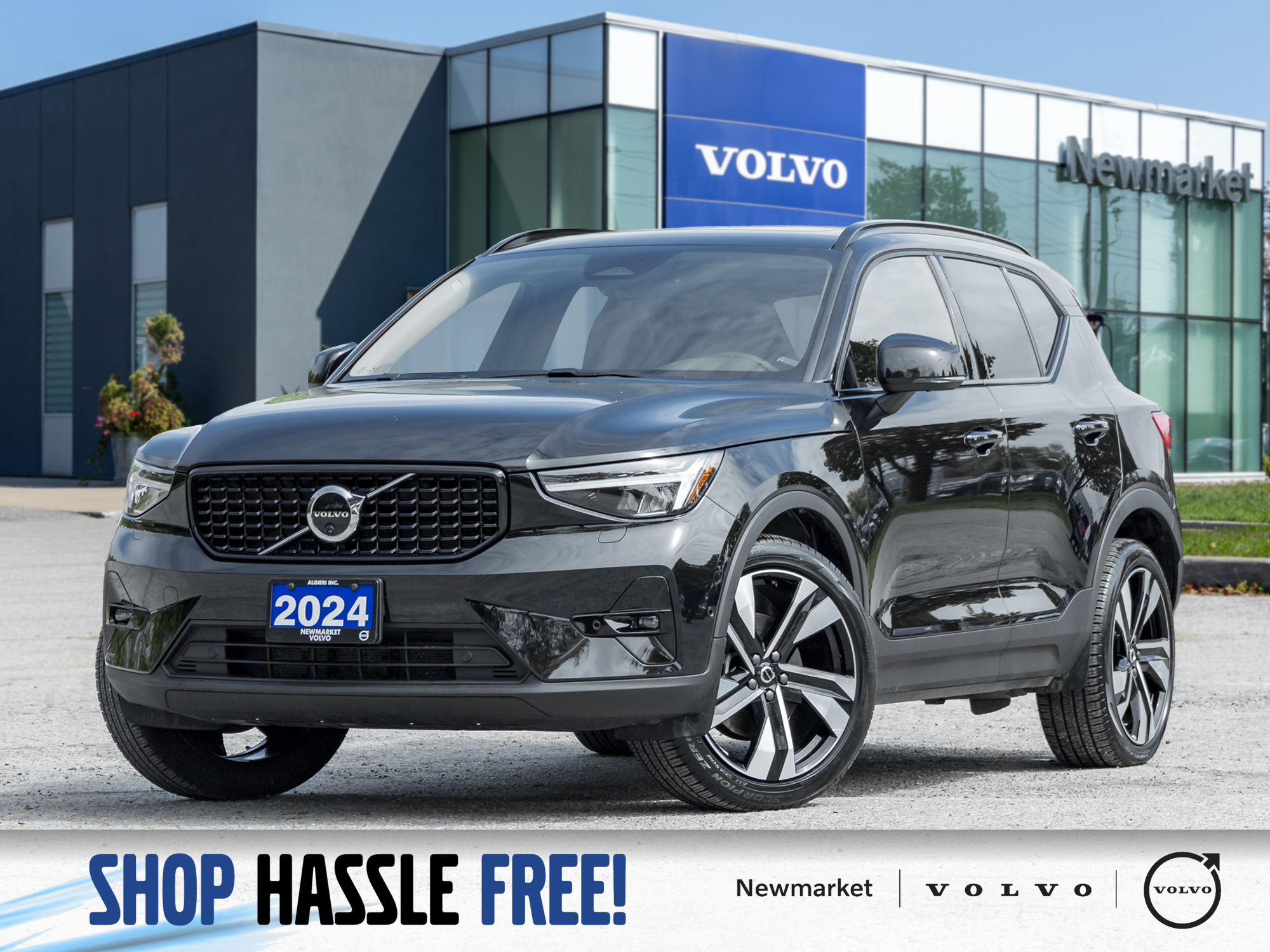 2025 Volvo XC40 B5 AWD Plus Dark Theme CPO 20" ALLOY WHEELS