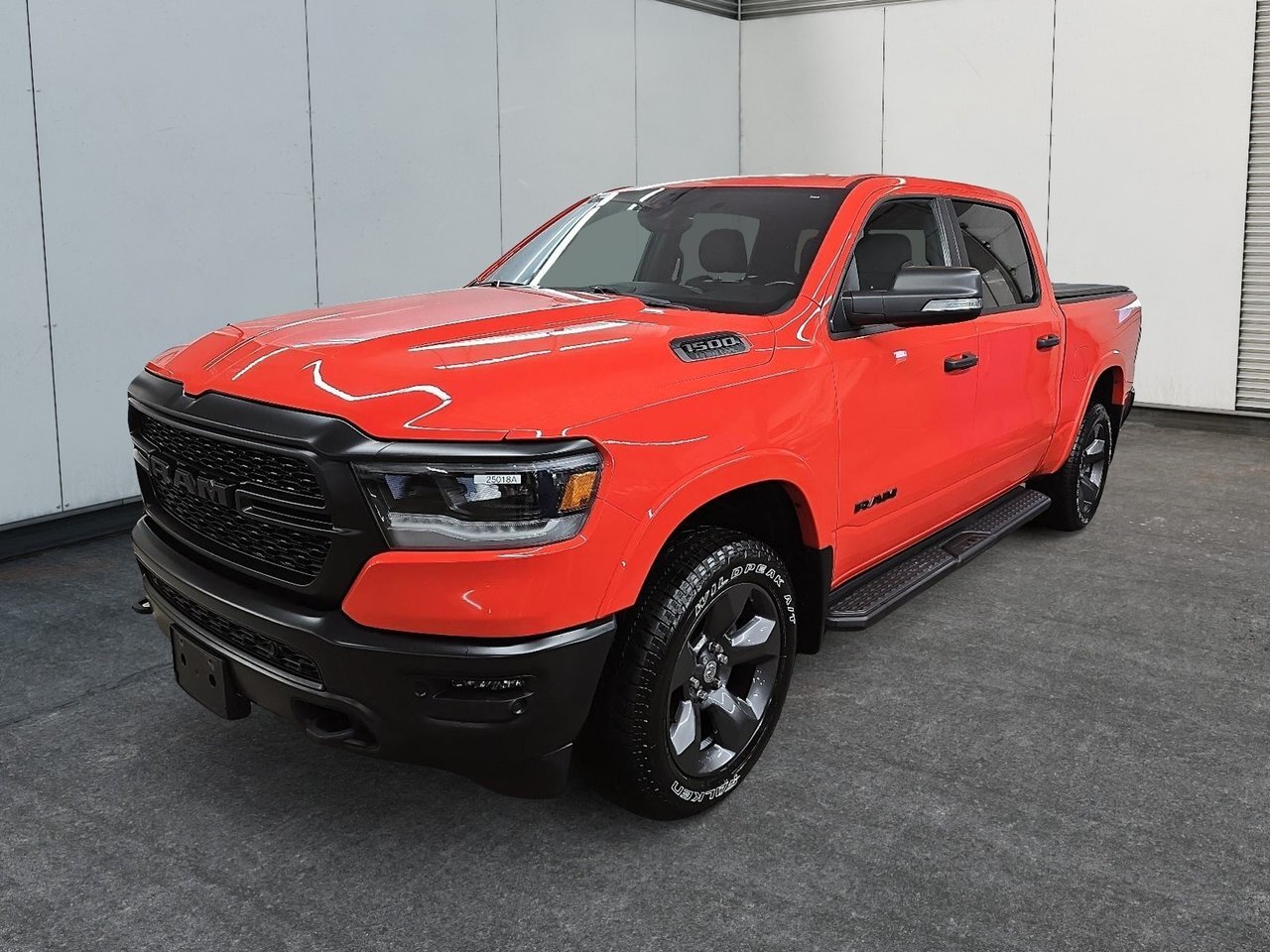 2021 Ram 1500 BIG HORN 4X4 CREW CAB // BUILT TO SERVE LEVEL 2 EQ