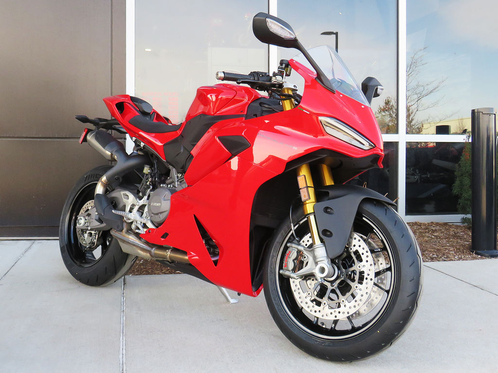 2025 Ducati Panigale V2 S 
