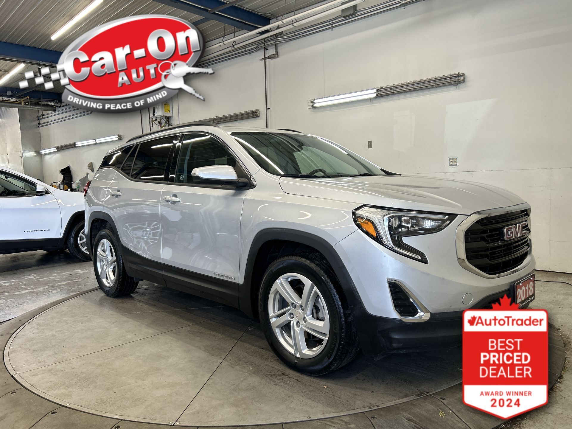 2018 GMC Terrain AWD| ONLY 81,000KMS| PANO ROOF| HTD SEATS| NAV