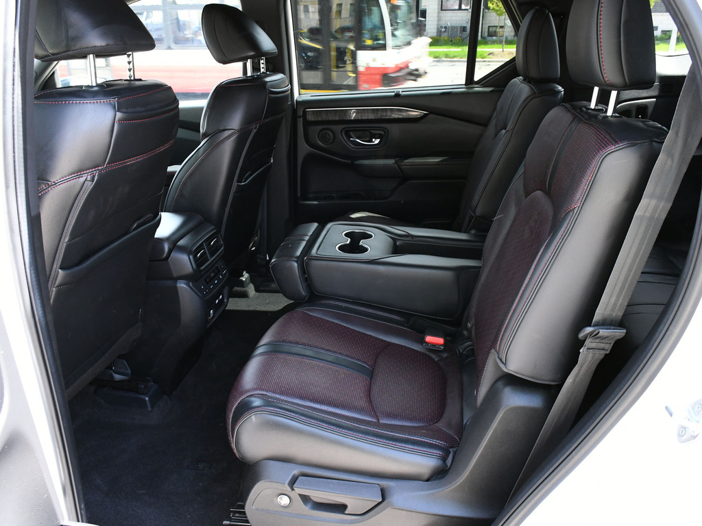 2023 Honda Pilot Black Edition, Toronto, Cash