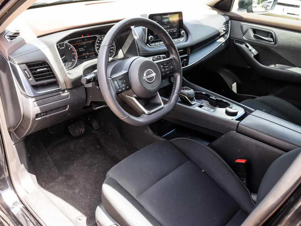2023 Nissan Rogue S, Toronto, Cash