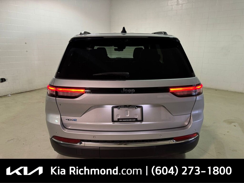 2023 Jeep Grand Cherokee 4xe 4x4   Plug-in Hybrid   Low kms   Fully Loaded, Vancouver, Cash