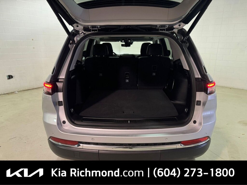 2023 Jeep Grand Cherokee 4xe 4x4   Plug-in Hybrid   Low kms   Fully Loaded, Vancouver, Cash