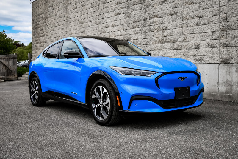 2023 Ford Mustang Mach-E Premium AWD  - Sunroof