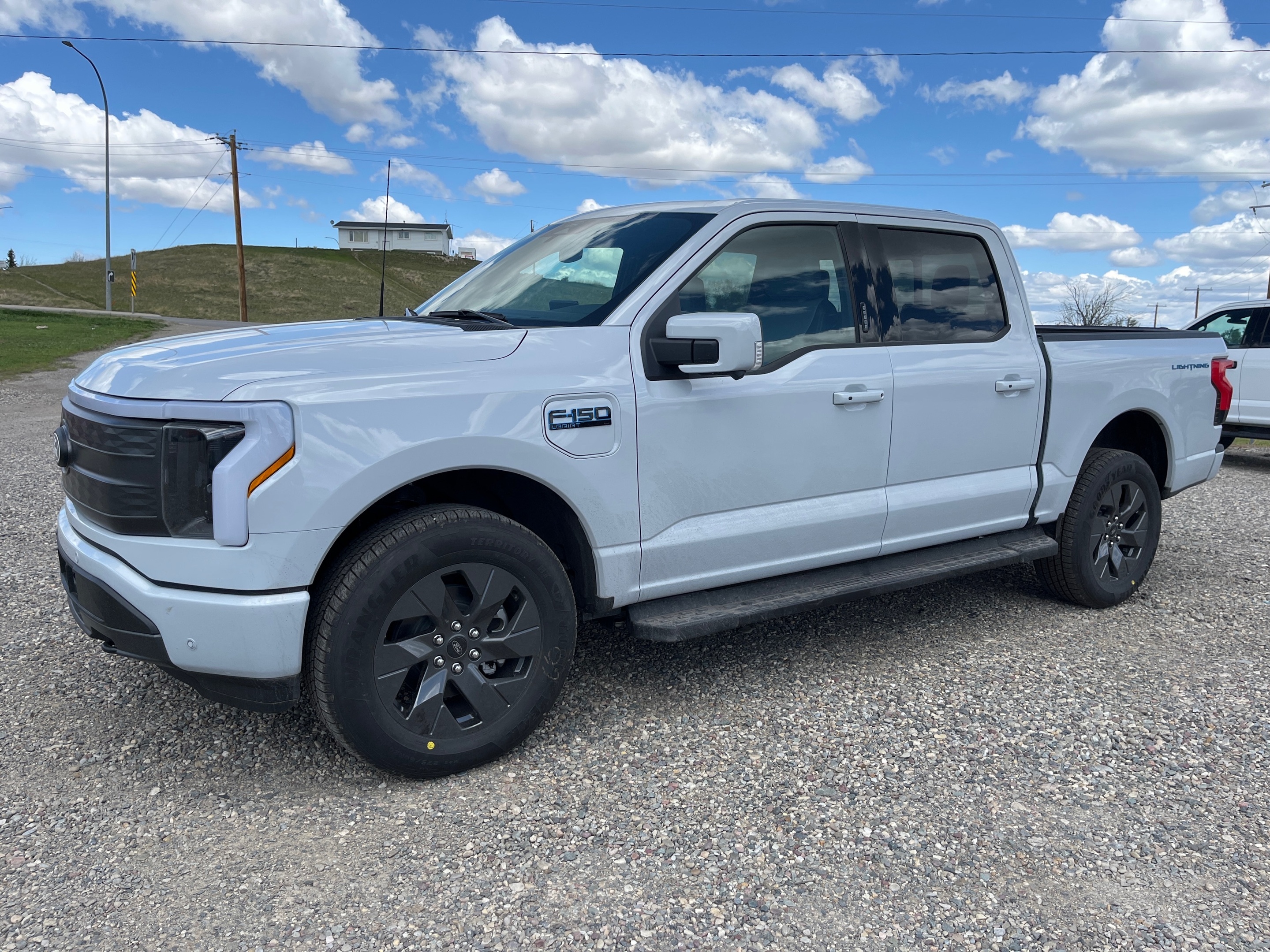 2025 Ford F-150 Lightning Lariat