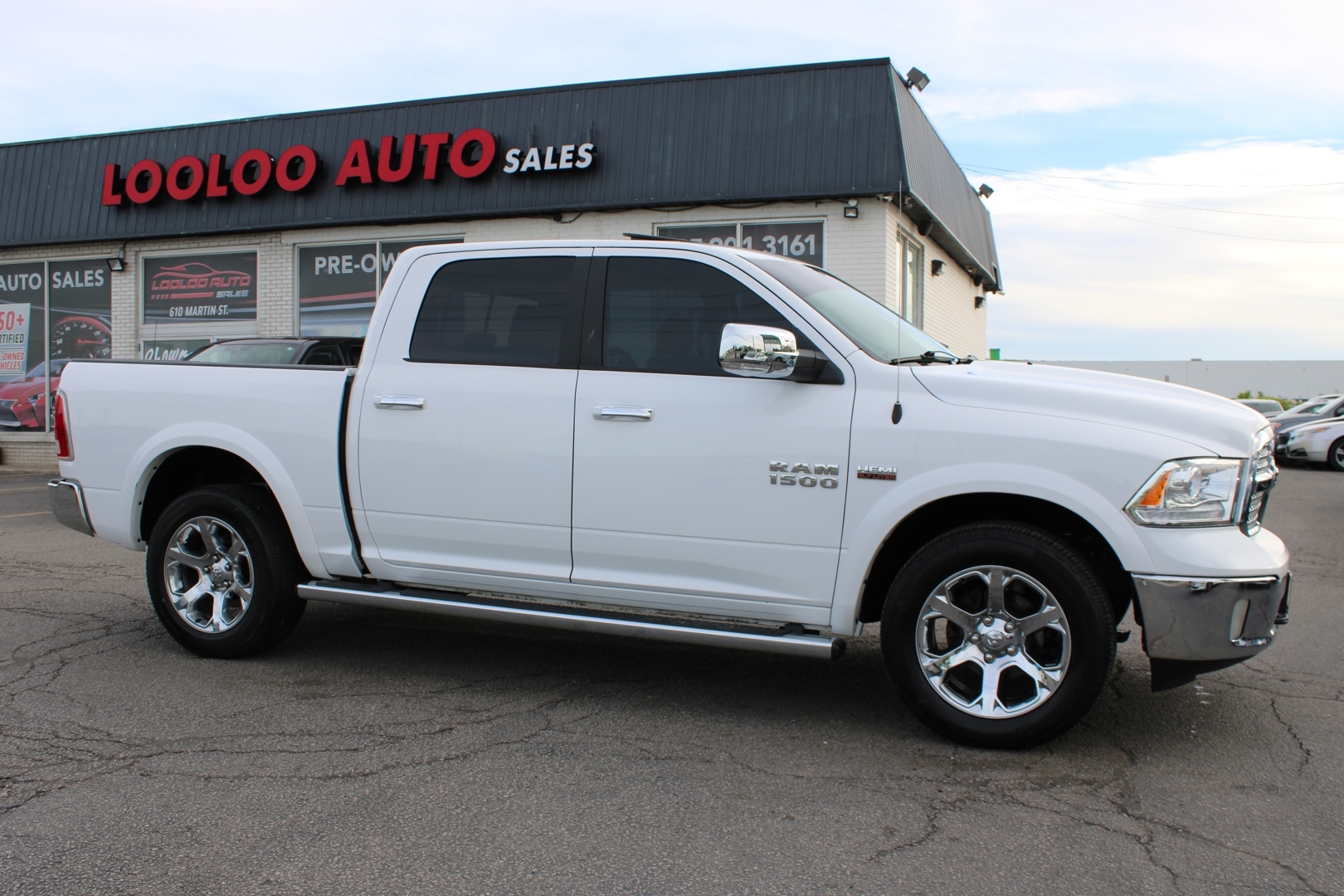 2017 Ram 1500 Laramie Crew Cab 4WD No Accident $105/Weekly Certi