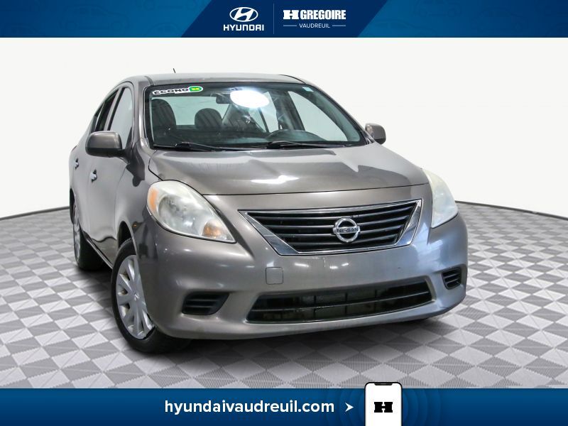 2012 Nissan Versa SV
