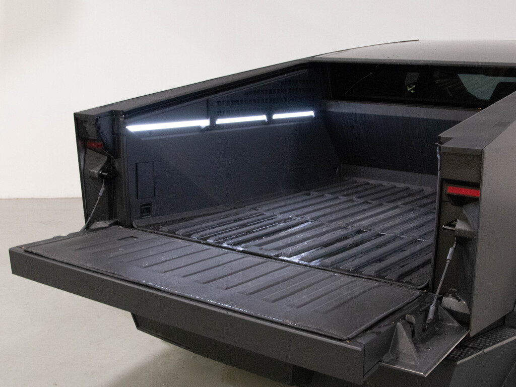 2024 Tesla Cybertruck AWD, Toronto, Cash