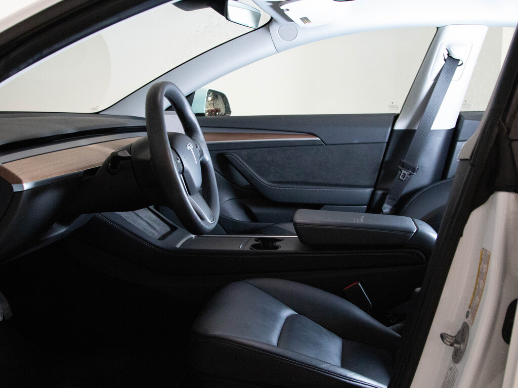 2022 Tesla Model 3 Long Range, Toronto, Cash