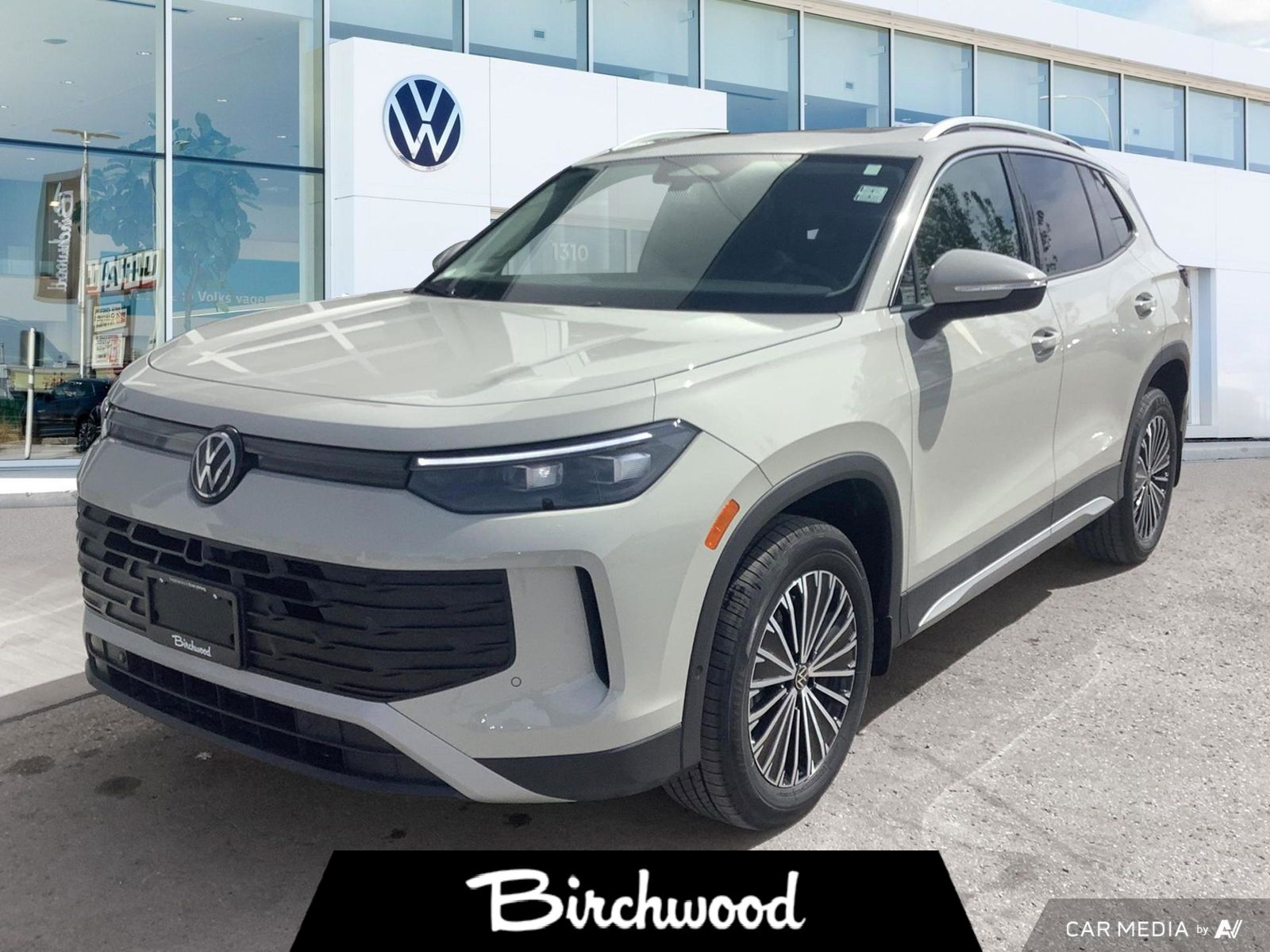 2025 Volkswagen Tiguan Comfortline | In Stock