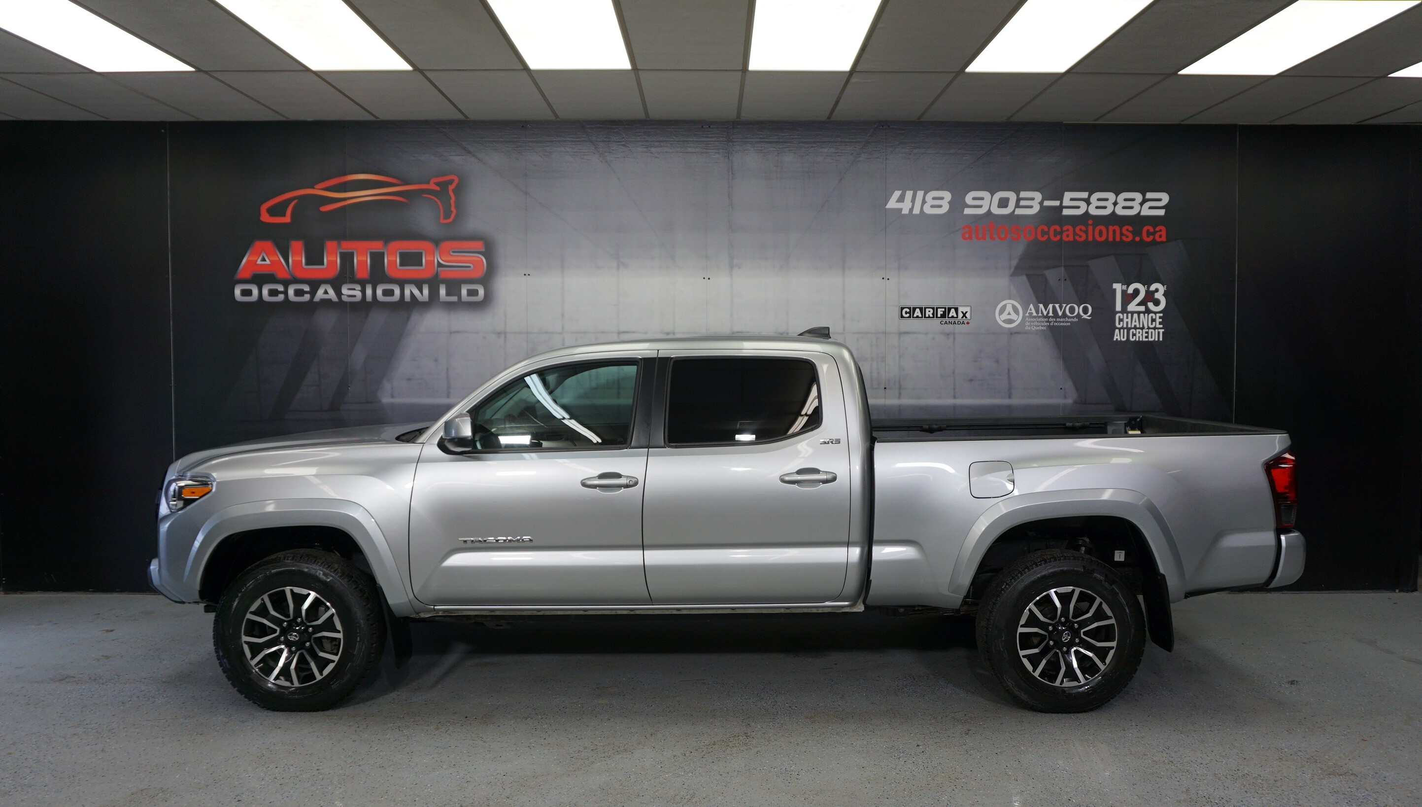 2023 Toyota Tacoma SR5 V6 4X4 AUTO SIÈGES CARPLAY 43 658 KM CERTIFIÉ