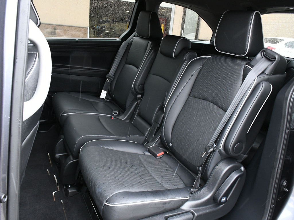 2023 Honda Odyssey Touring, Toronto, Cash