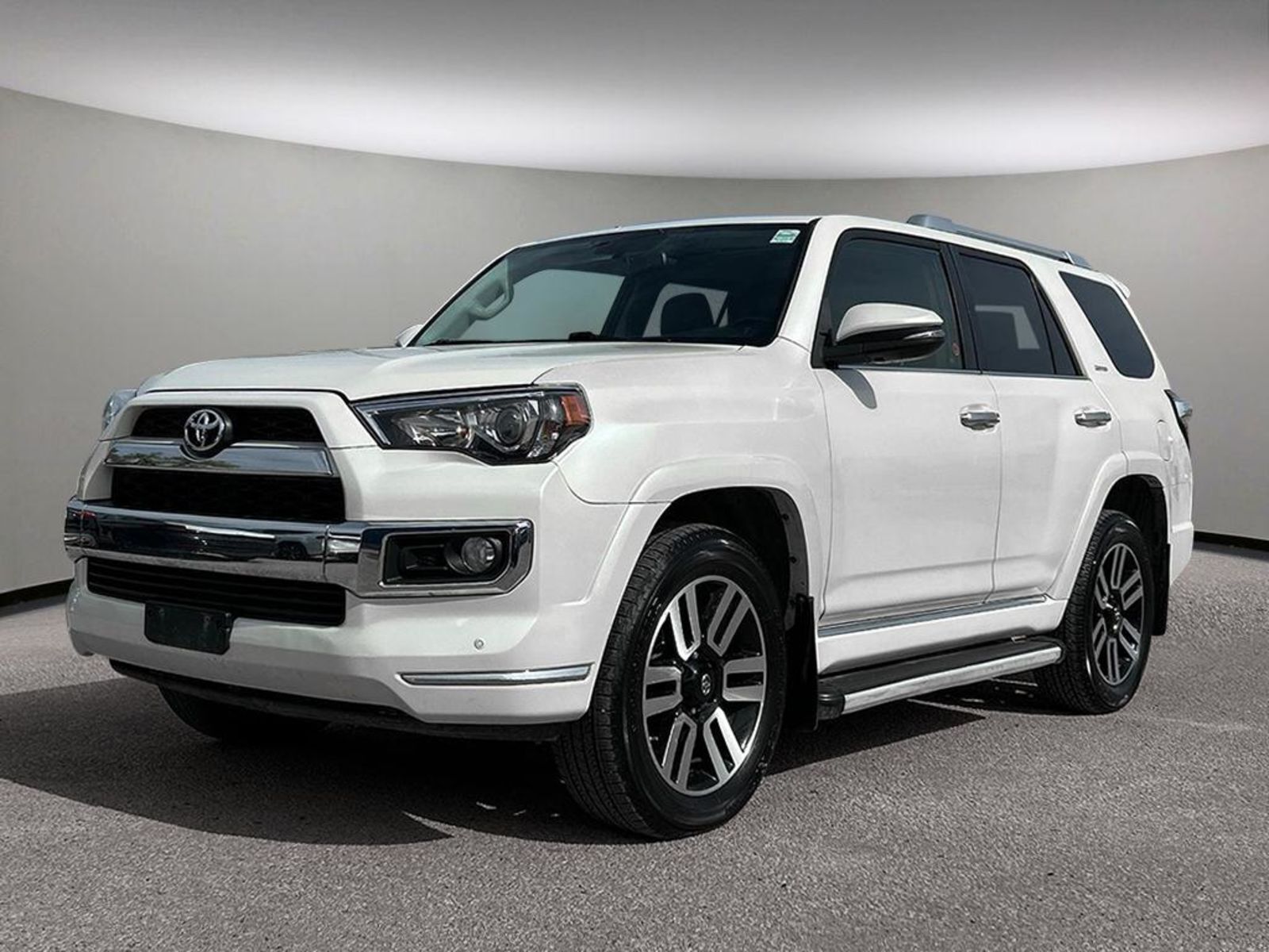2017 Toyota 4Runner SR5 Limited | 4WD | Heated & Ventilated Front Seat