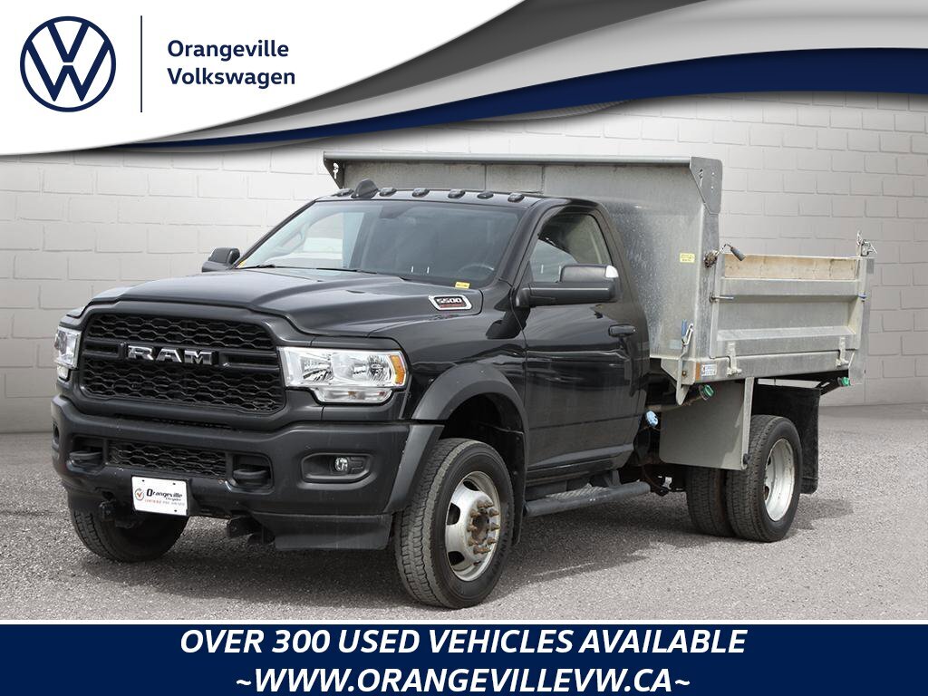 2019 Ram Ram 5500 Cab-Chassis TradesmanTRADESMAN, DUMP BOX, 4X4, CUMMINS, GOOD K