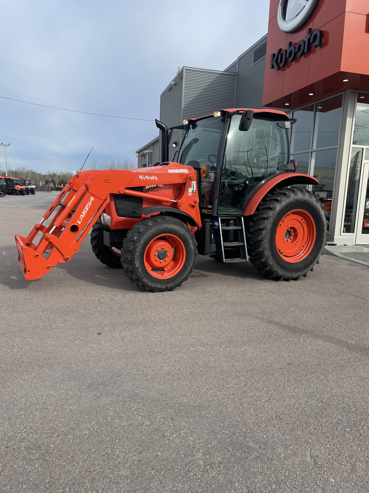2020 Kubota M6-101DTCC-F 