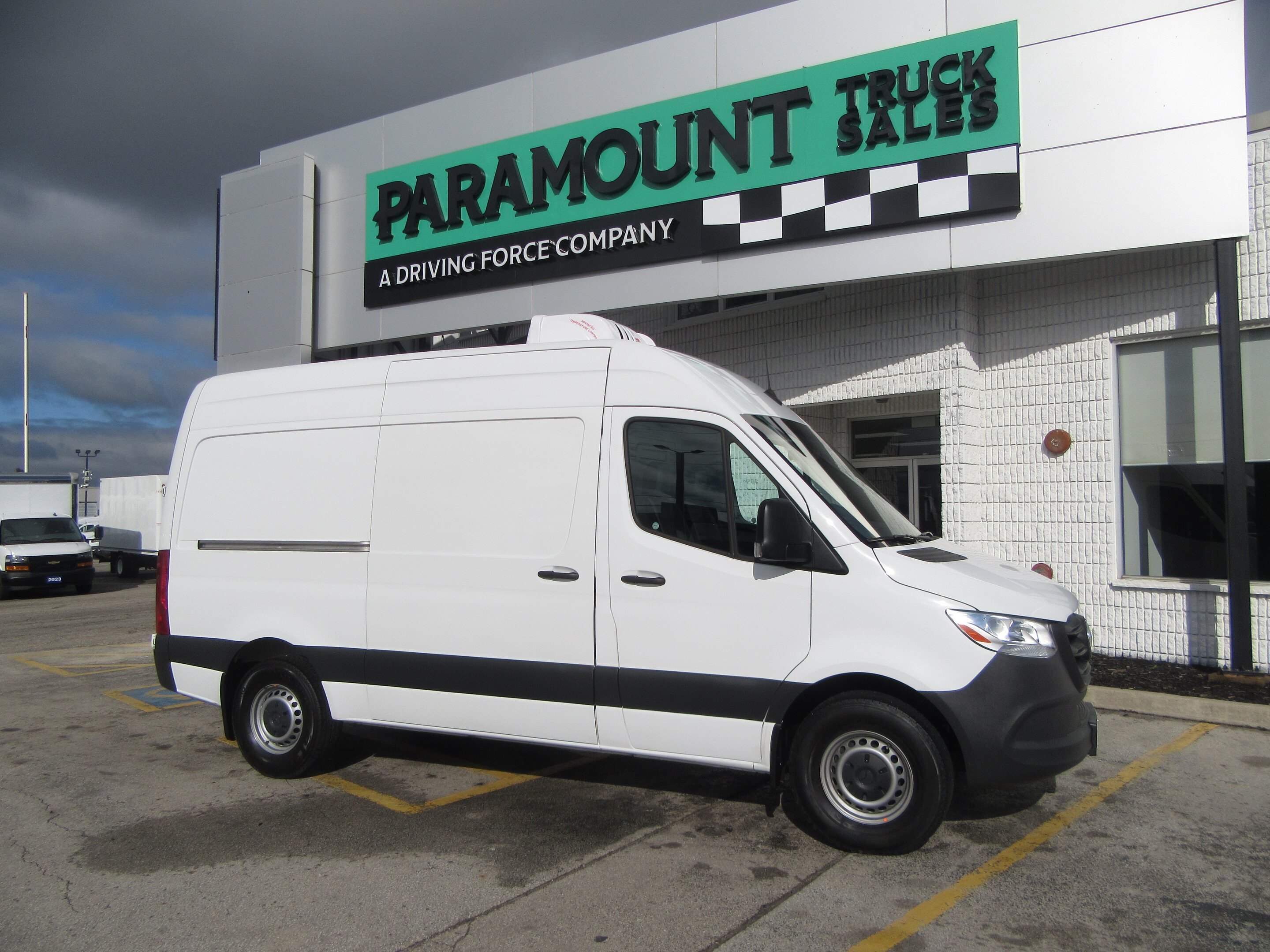 2022 Mercedes-Benz Sprinter 2500 144’ HIGH ROOF DIESEL NEW REEFER SYSTEM