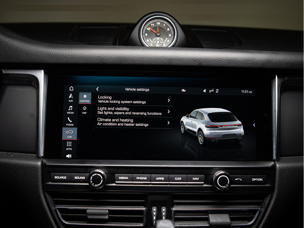 2021 Porsche Macan PANO ROOF   LED HEADLIGHTS   LEATHER, Toronto, Cash