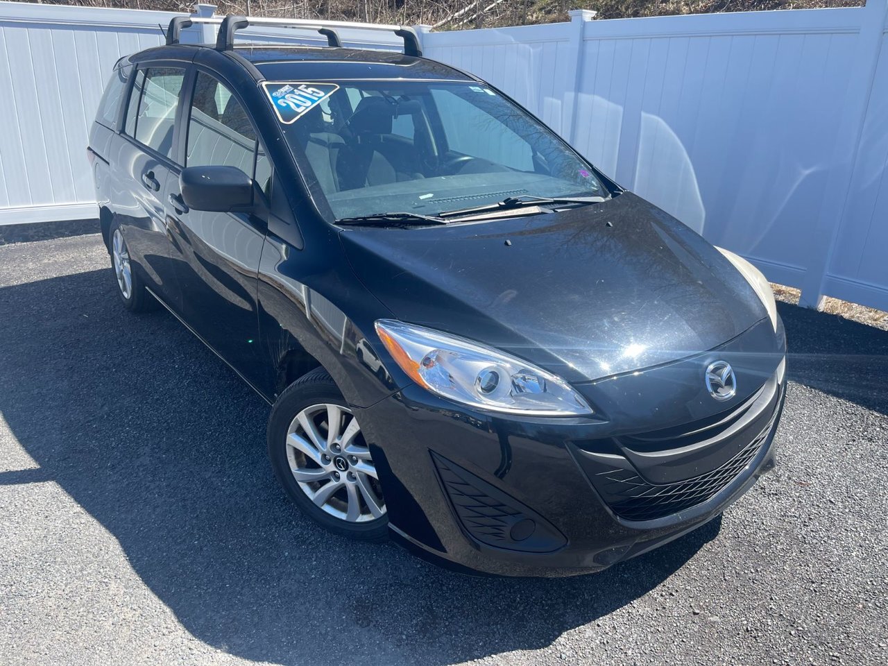 2015 Mazda Mazda5 GS | 6 SPD | A/C | USB Not Refurbished | CarFax Av