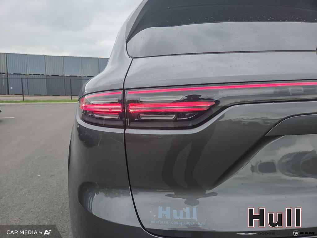2023 Porsche Cayenne Platinum Edition, Toronto, Cash