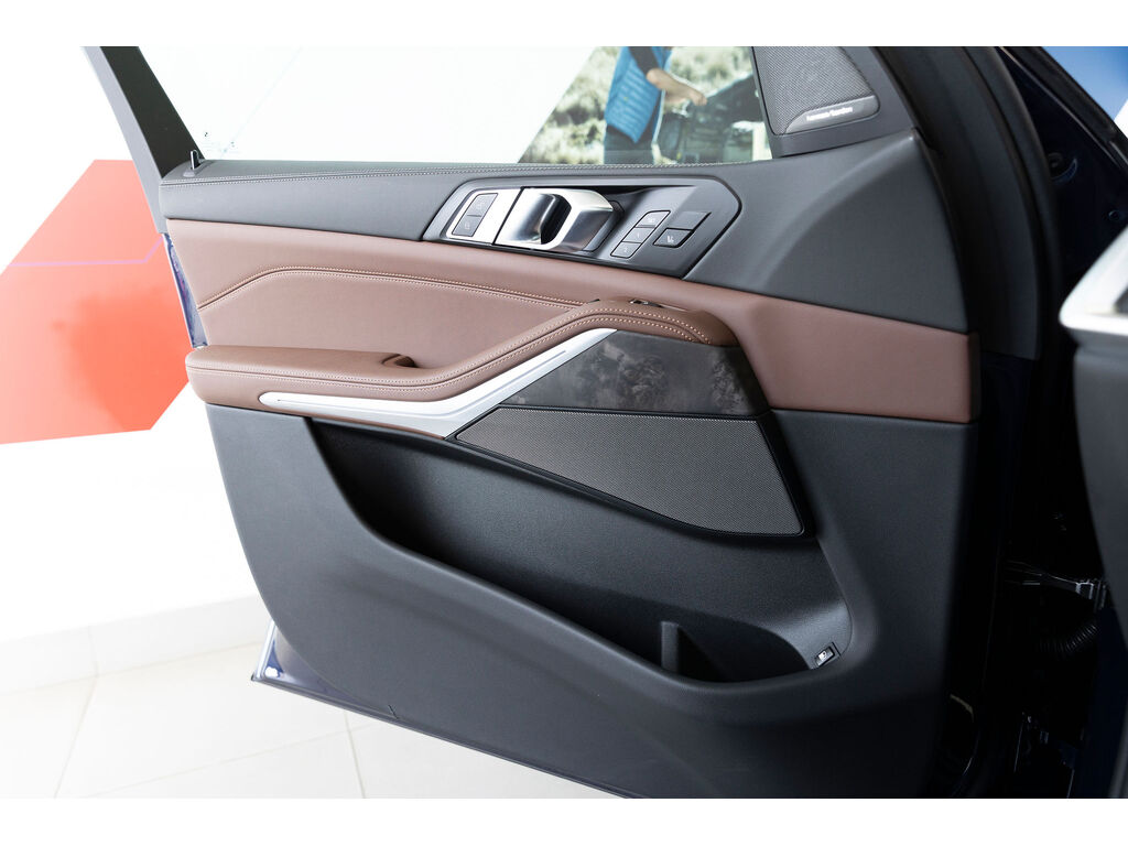 2024 BMW X5 PHEV xDrive50, Vancouver, Cash