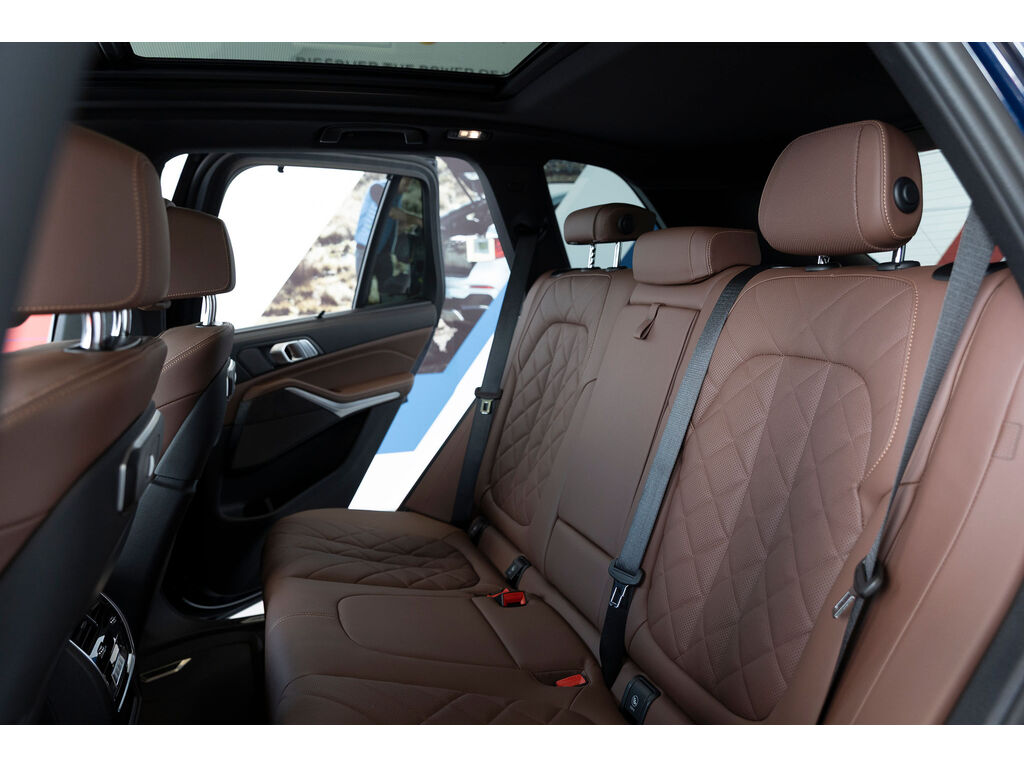 2024 BMW X5 PHEV xDrive50, Vancouver, Cash