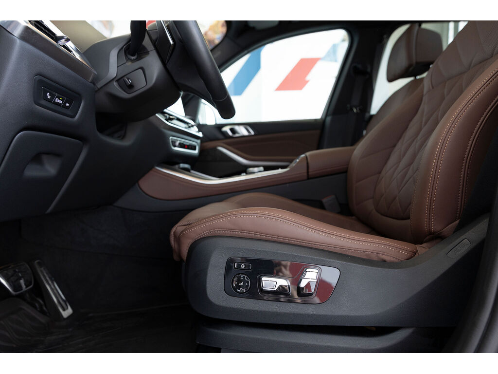 2024 BMW X5 PHEV xDrive50, Vancouver, Cash