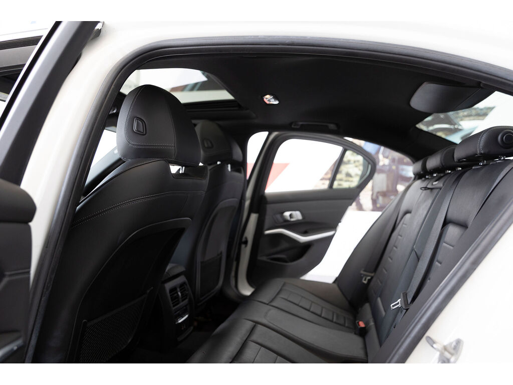 2021 BMW 330i xDrive, Vancouver, Cash