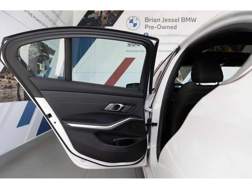 2021 BMW 330i xDrive, Vancouver, Cash