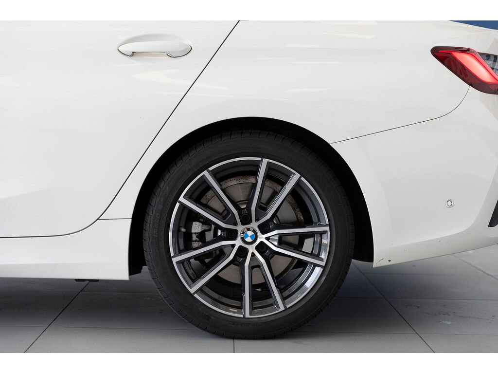 2021 BMW 330i xDrive, Vancouver, Cash