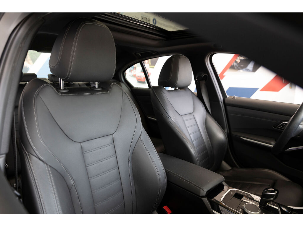 2021 BMW 330i xDrive, Vancouver, Cash