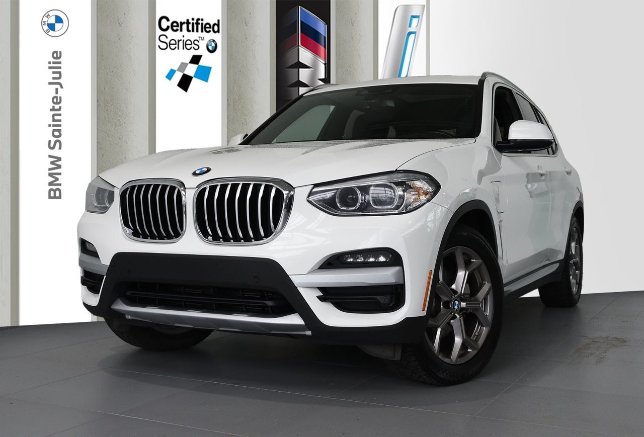 2021 BMW X3 XDrive30e Premium Package Essential / Premium Pack