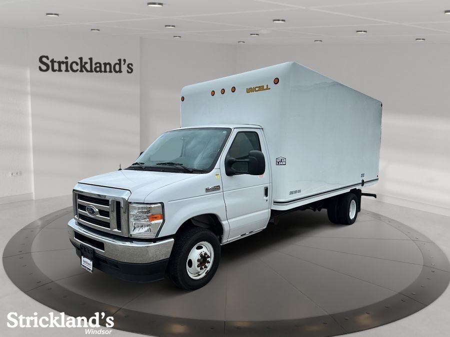 2022 Ford E-Series Cutaway DRW SUPER DUTY 