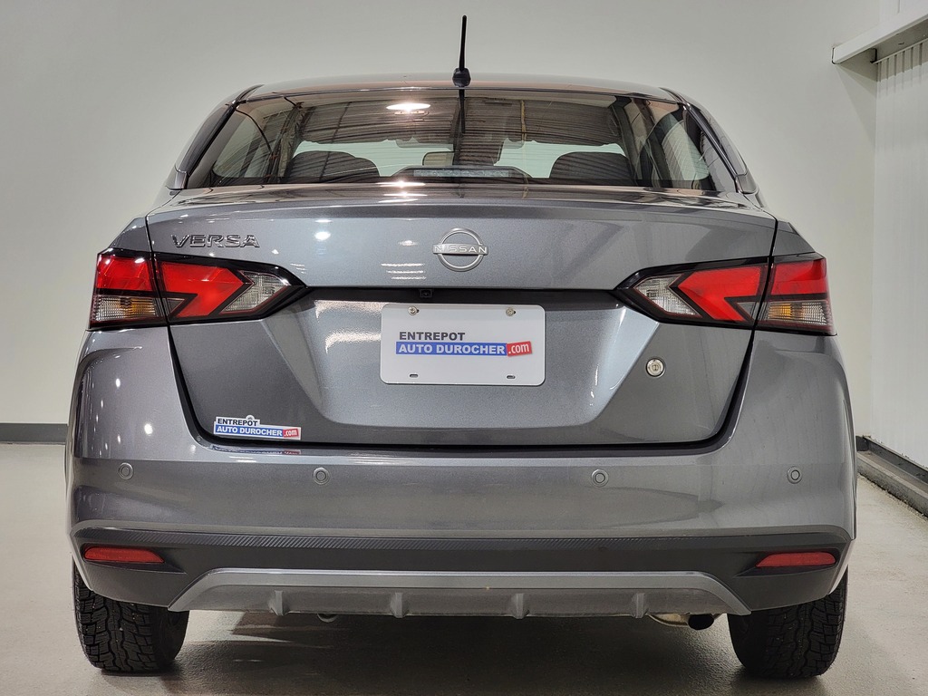 Nissan Versa 2024
