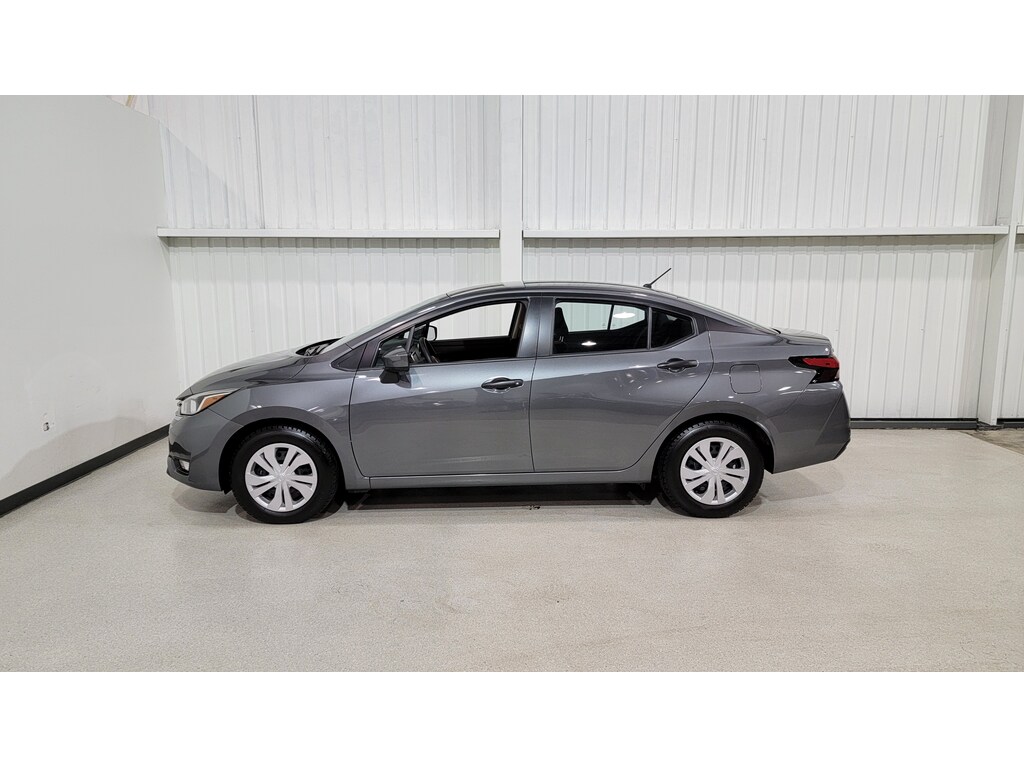 Nissan Versa 2024